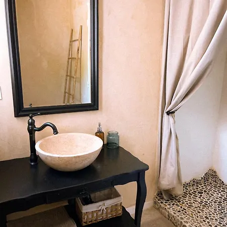 Visto 무스티에생마리