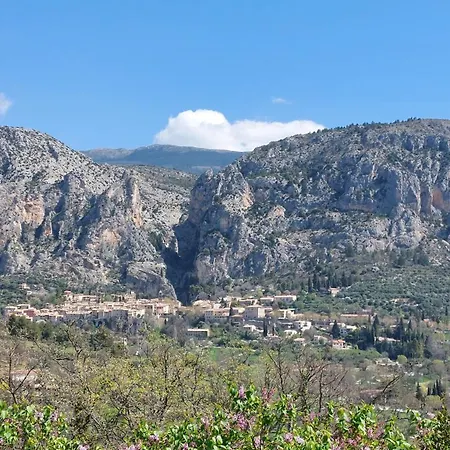 Visto 빌라 무스티에생마리